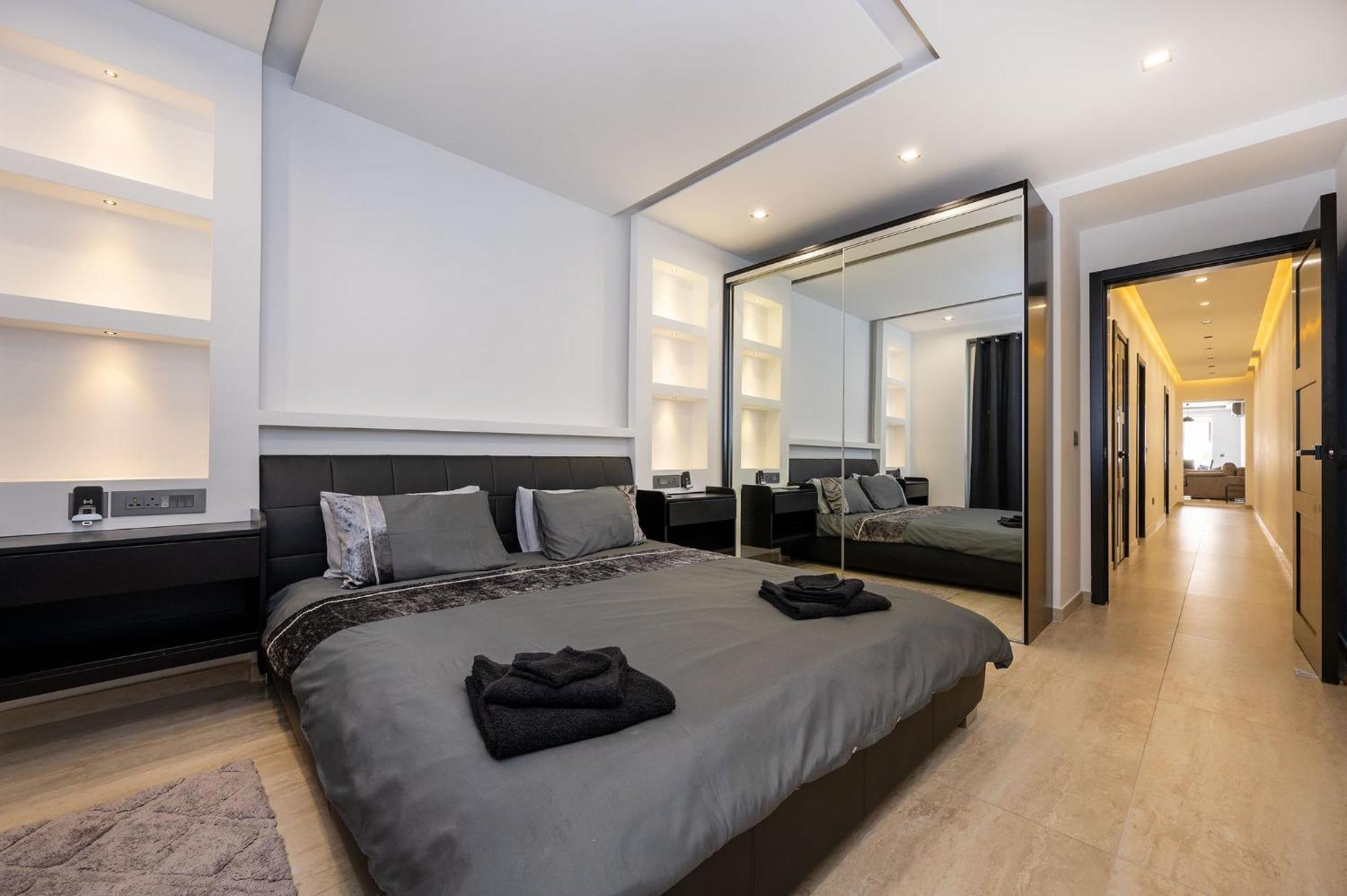 Modern 2 Bedroomed Apartment In Gzira Exterior foto